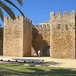 Cândido Reis Apartments