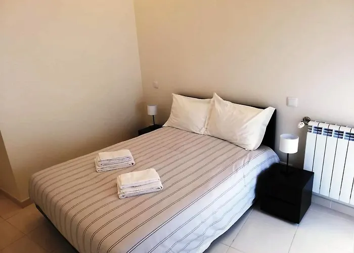 Cândido Reis Apartments